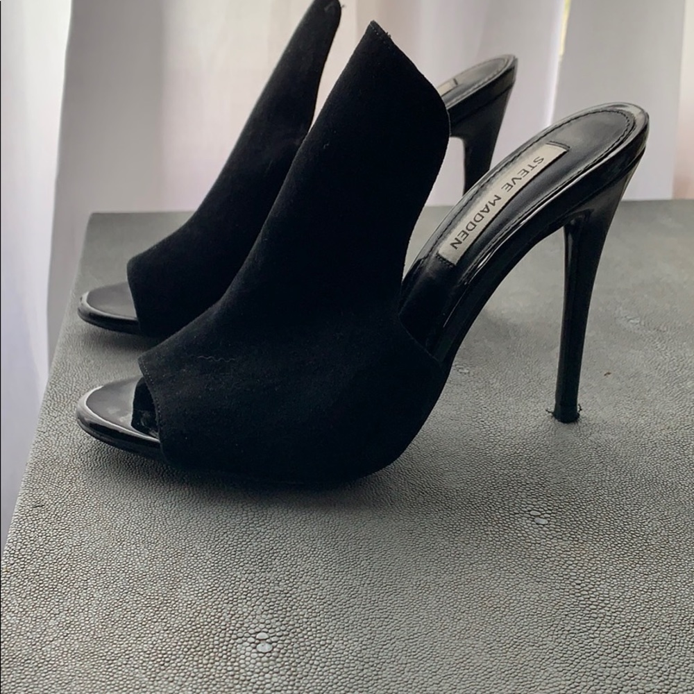 Steve Madden Black Leather Mule